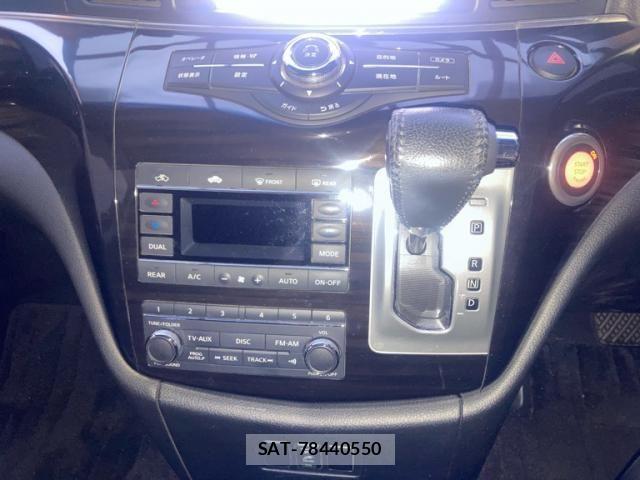 Nissan ELGRAND 2016-06 7357657-22