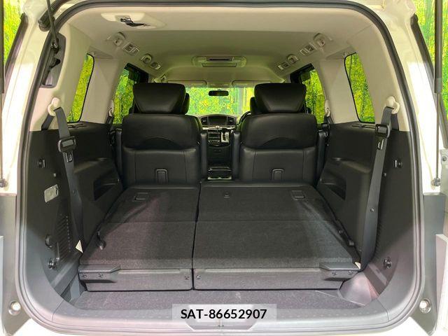 Nissan ELGRAND 2014-01 7357649-10