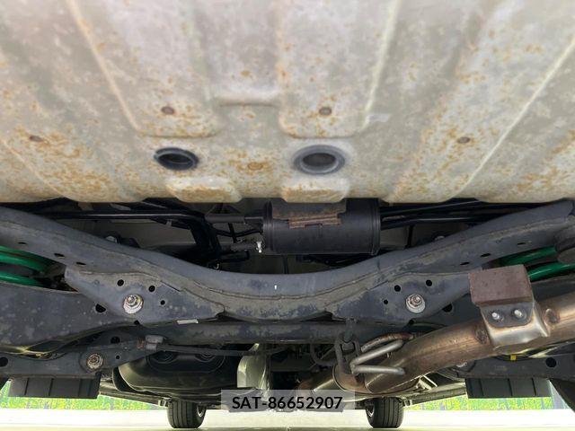 Nissan ELGRAND 2014-01 7357649-19