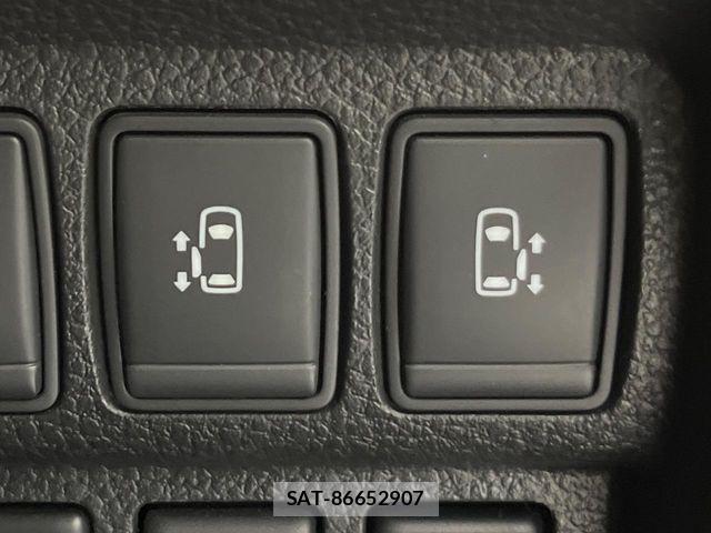 Nissan ELGRAND 2014-01 7357649-5