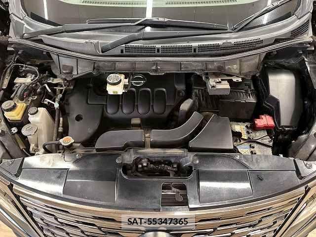 Nissan ELGRAND 2021-07 7357648-17