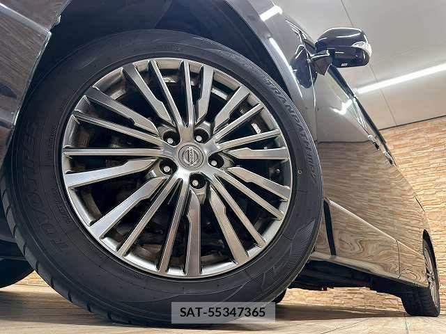 Nissan ELGRAND 2021-07 7357648-18