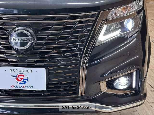 Nissan ELGRAND 2021-07 7357648-19