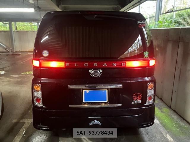 Nissan ELGRAND 2006-03 7357658-3