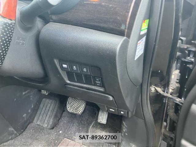 Nissan ELGRAND 2010-09 7357656-20