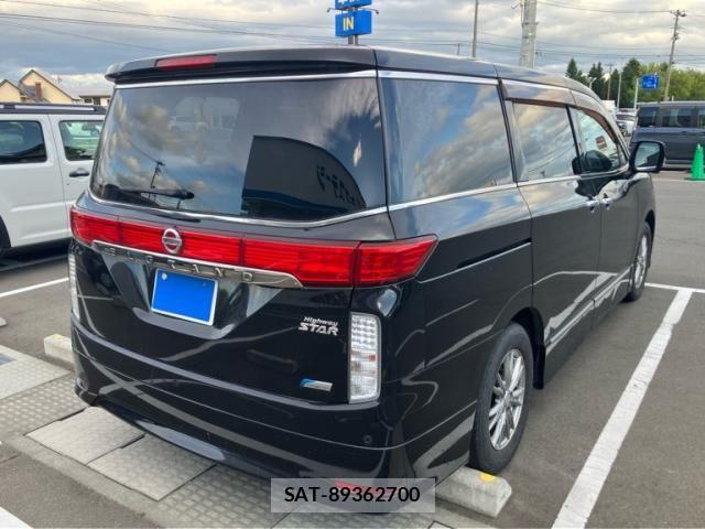 Nissan ELGRAND 2010-09 7357656-8