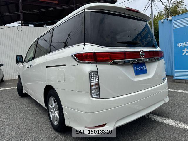 Nissan ELGRAND 2011-07 7392070-2