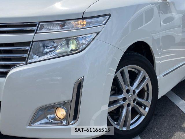 Nissan ELGRAND 2013-05 7392065-12