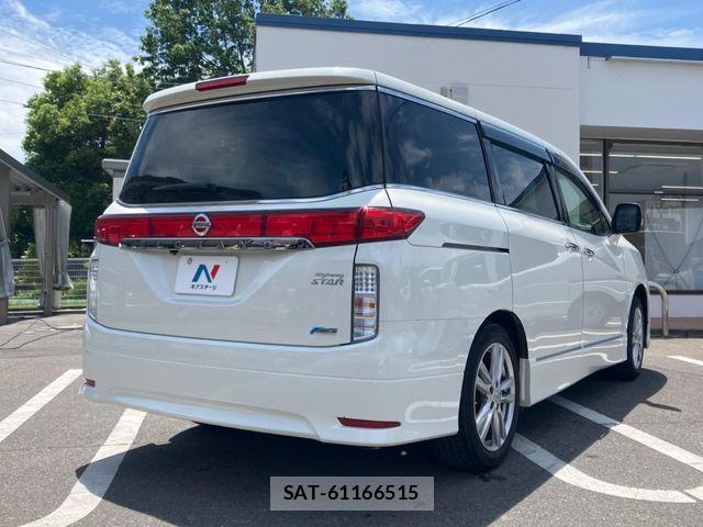 Nissan ELGRAND 2013-05 7392065-17