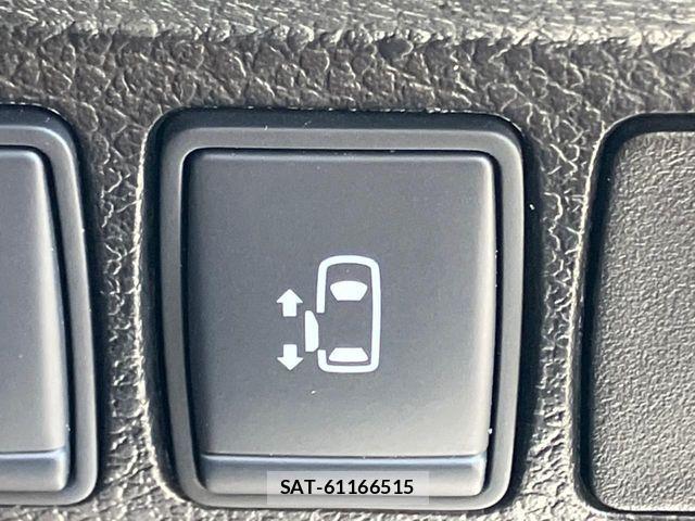 Nissan ELGRAND 2013-05 7392065-3