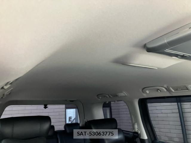 Nissan ELGRAND 2020-03 7392054-13