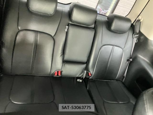 Nissan ELGRAND 2020-03 7392054-15