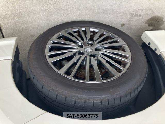 Nissan ELGRAND 2020-03 7392054-7