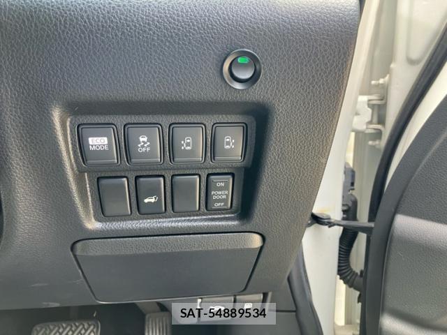 Nissan ELGRAND 2013-01 7392069-11