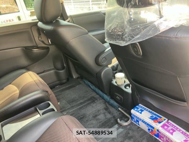 Nissan ELGRAND 2013-01 7392069-23