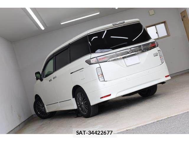 Nissan ELGRAND 2018-10 7392061-7