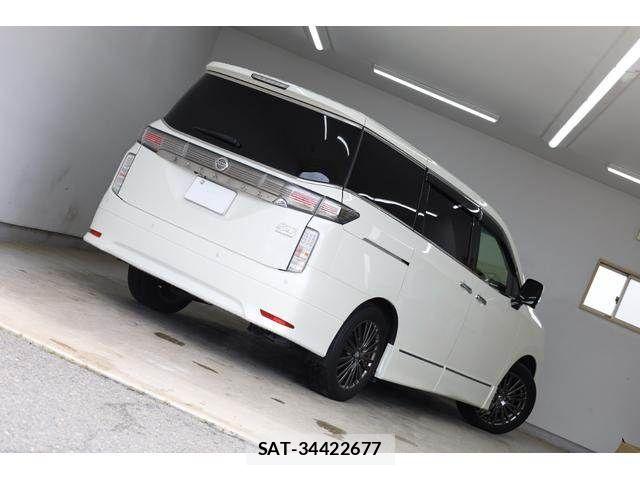 Nissan ELGRAND 2018-10 7392061-8