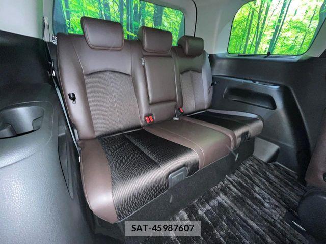 Nissan ELGRAND 2021-02 7392046-9