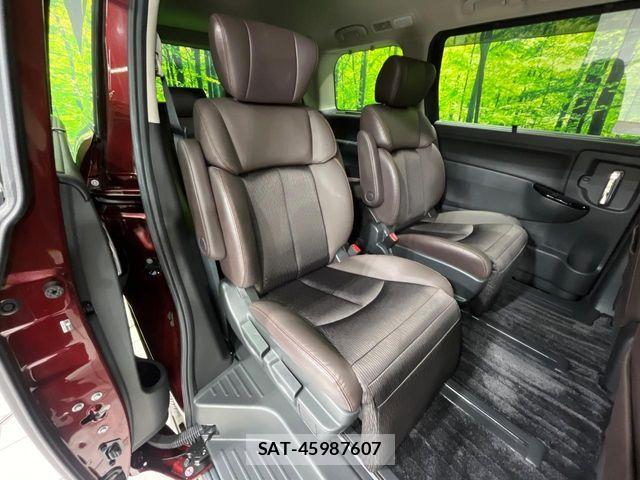 Nissan ELGRAND 2021-02 7392046-8