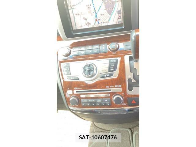 Nissan ELGRAND 2009-09 7392067-17