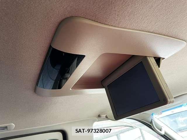 Nissan ELGRAND 2010-07 7392066-7