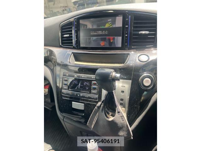 Nissan ELGRAND 2015-09 7392064-18