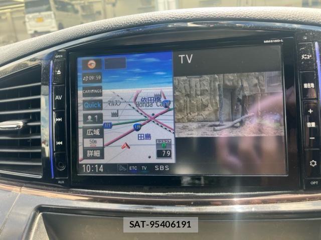 Nissan ELGRAND 2015-09 7392064-22
