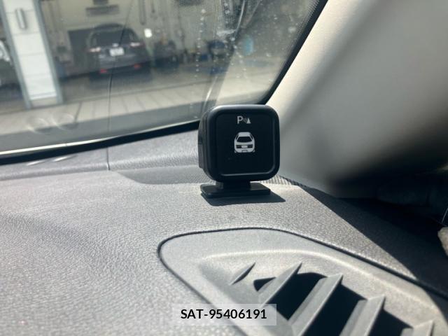 Nissan ELGRAND 2015-09 7392064-25