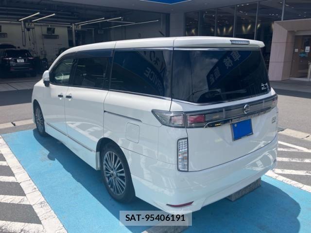 Nissan ELGRAND 2015-09 7392064-2