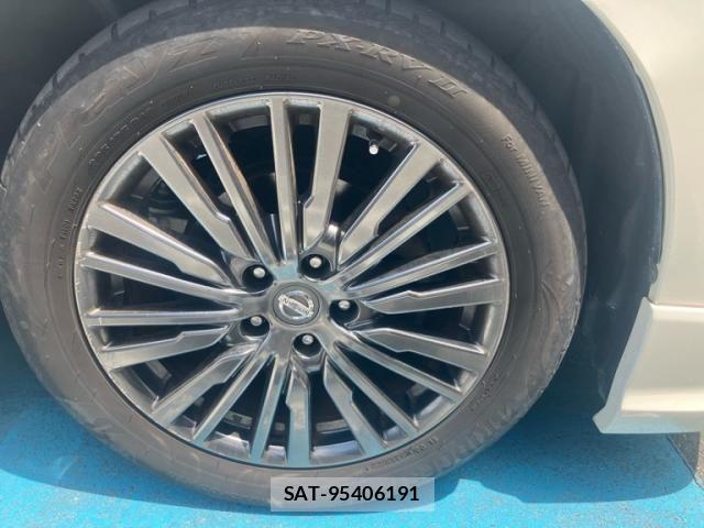 Nissan ELGRAND 2015-09 7392064-4