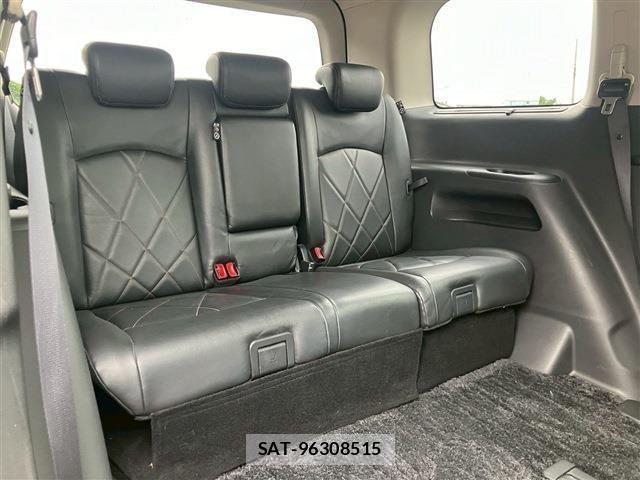 Nissan ELGRAND 2016-02 7392062-13