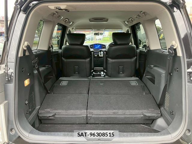 Nissan ELGRAND 2016-02 7392062-16