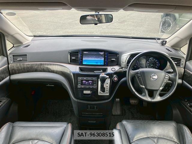 Nissan ELGRAND 2016-02 7392062-17