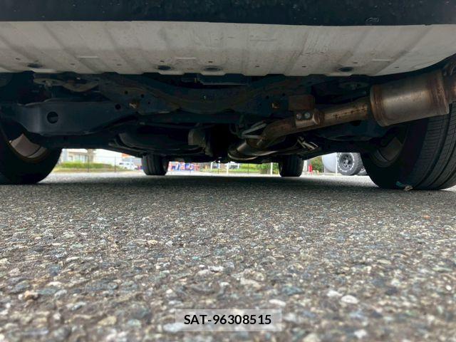 Nissan ELGRAND 2016-02 7392062-29