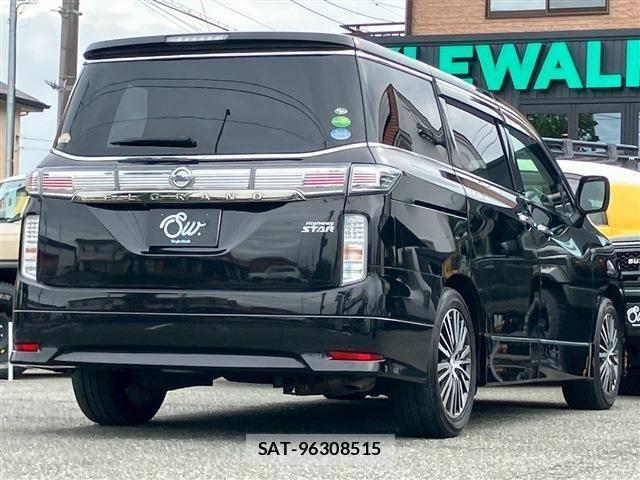 Nissan ELGRAND 2016-02 7392062-4