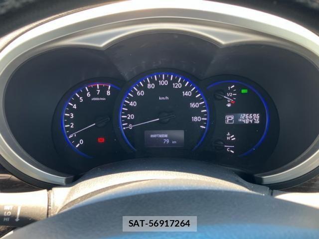 Nissan ELGRAND 2011-08 7454138-17
