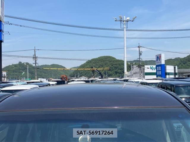 Nissan ELGRAND 2011-08 7454138-3