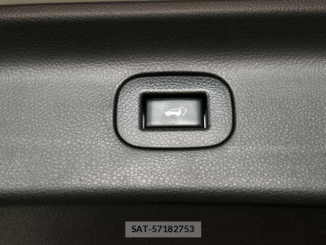 Nissan ELGRAND 2012-10 7454131-8