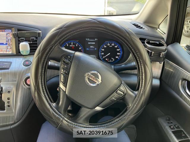 Nissan ELGRAND 2015-07 7454132-12