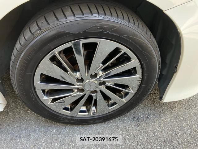 Nissan ELGRAND 2015-07 7454132-19