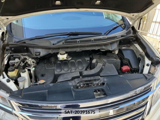 Nissan ELGRAND 2015-07 7454132-22