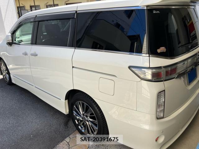 Nissan ELGRAND 2015-07 7454132-4