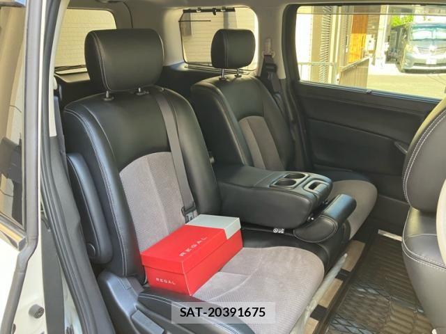 Nissan ELGRAND 2015-07 7454132-8