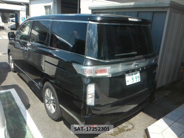 Nissan ELGRAND 2018-10 7454126-2
