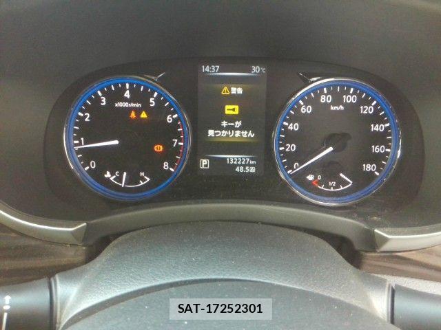 Nissan ELGRAND 2018-10 7454126-3