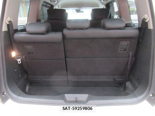 Nissan ELGRAND 2006-03 7454136-9