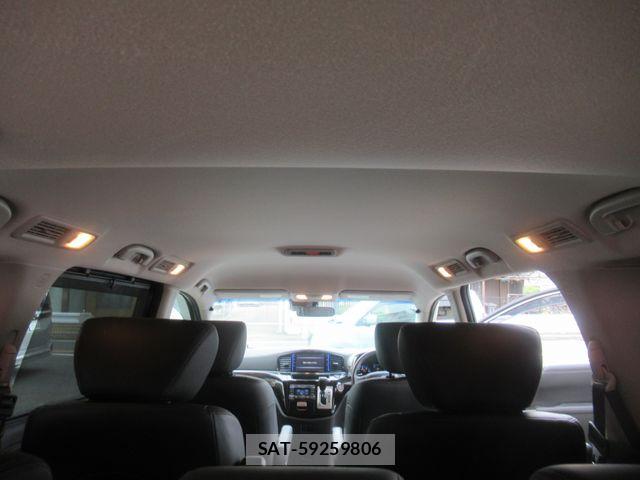 Nissan ELGRAND 2006-03 7454136-19