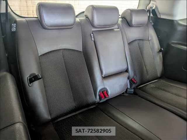 Nissan ELGRAND 2021-12 7454129-9