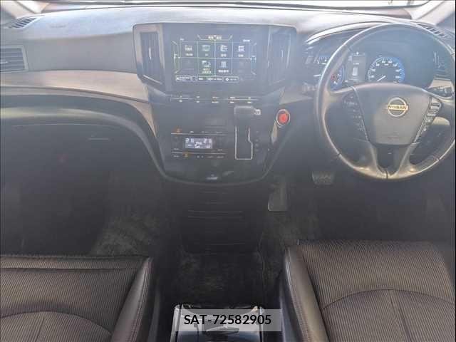 Nissan ELGRAND 2021-12 7454129-2