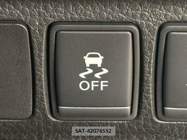 Nissan ELGRAND 2016-07 7500456-11